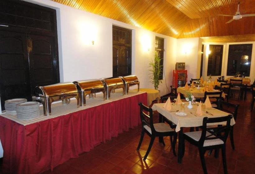 בית מלון כפרי Country Comfort