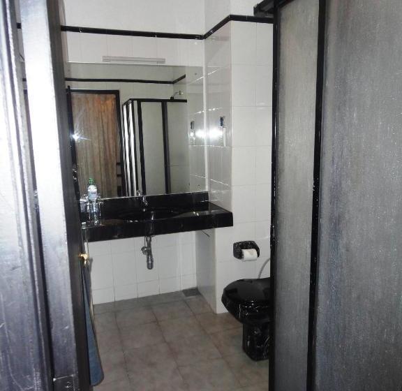 בית מלון כפרי Country Comfort