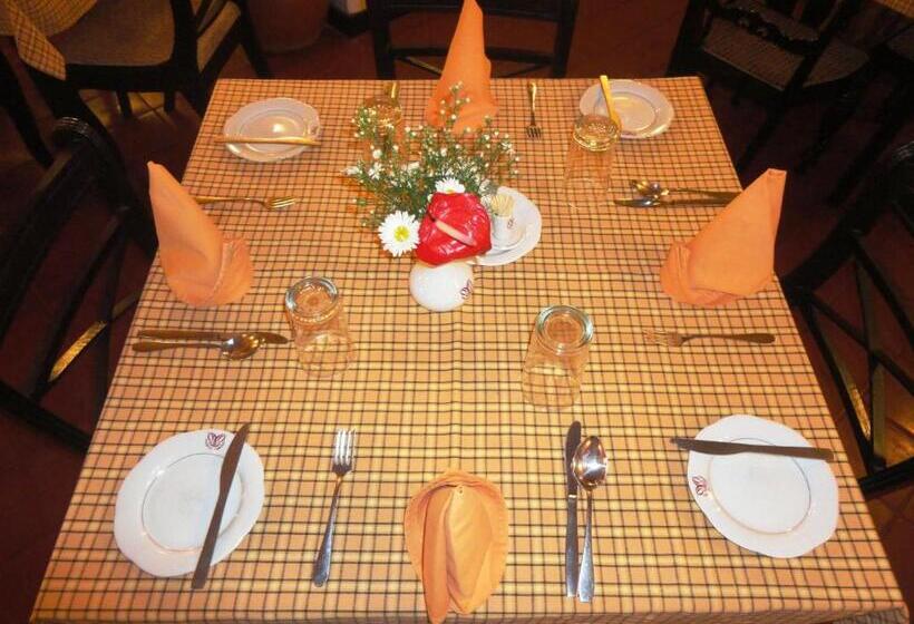 בית מלון כפרי Country Comfort