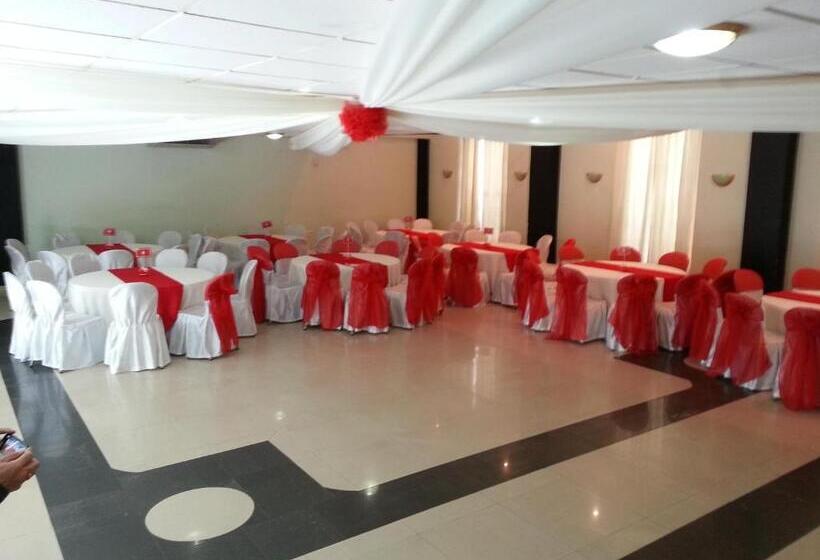 هتل Eden by Bluebay