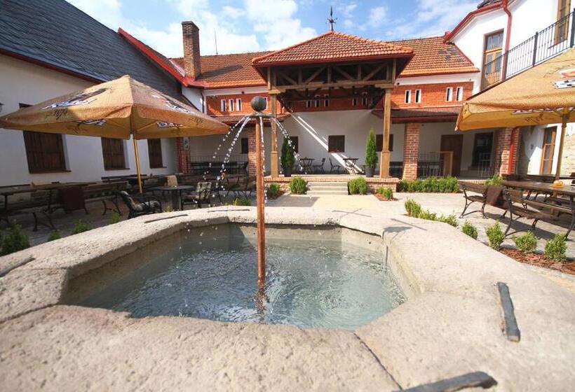 Отель Na Zámečku