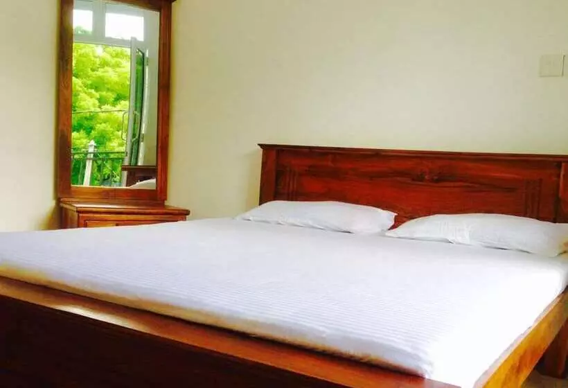 Hotelli Rekawa Village Inn