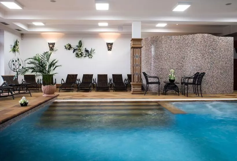 リゾートホテル Wellness Hotel & Minipivovar Kněžínek