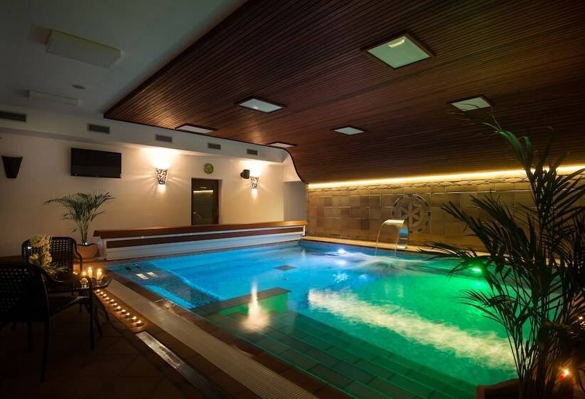 リゾートホテル Wellness Hotel & Minipivovar Kněžínek