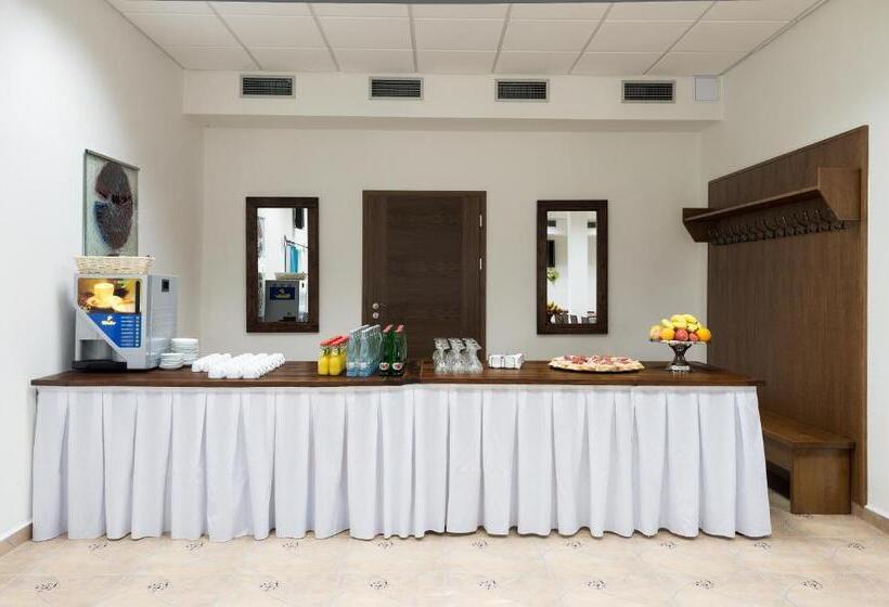 リゾートホテル Wellness Hotel & Minipivovar Kněžínek