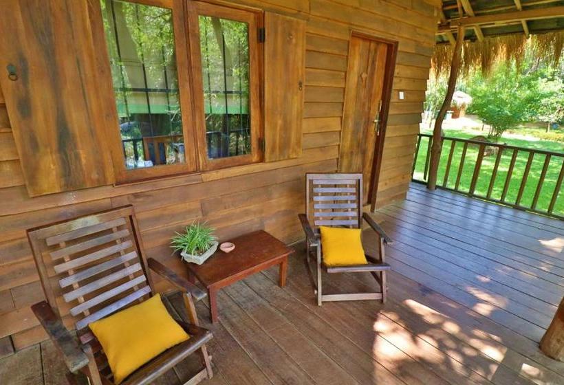 منتجع The Other Corner Habarana