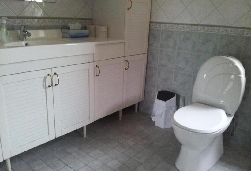 تختخواب و صبحانه Brunnsta Gård