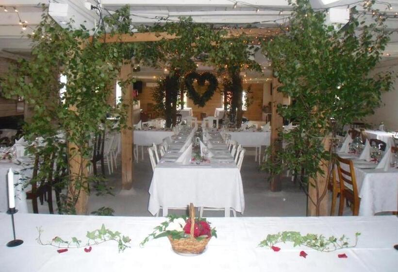 تختخواب و صبحانه Brunnsta Gård