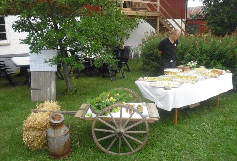 تختخواب و صبحانه Brunnsta Gård