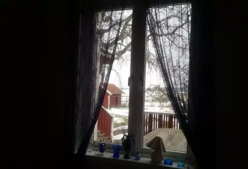 تختخواب و صبحانه Brunnsta Gård