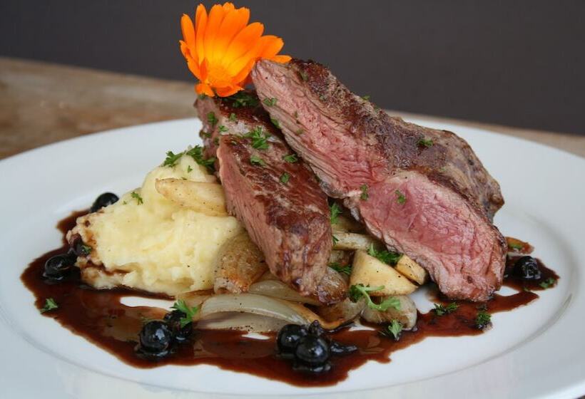 Gloppen Hotell By Classic Norway Hotels