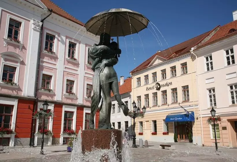 هتل Draakon