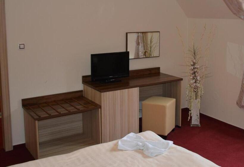 בית מלון כפרי Koruna