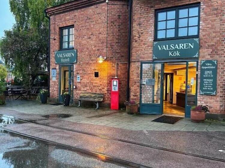 בית מלון כפרי L Valsaren