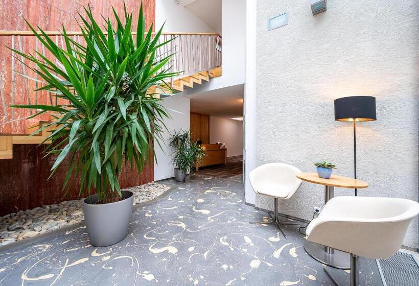 호텔 Penzion V Ráji