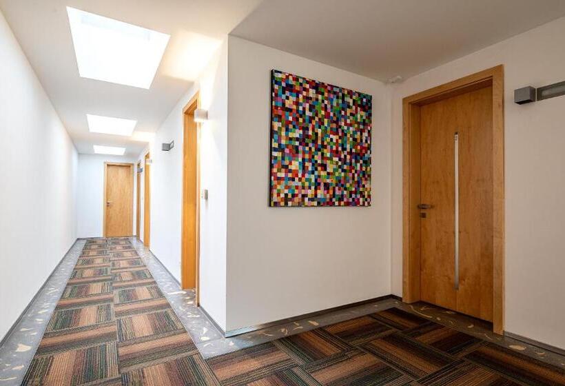 호텔 Penzion V Ráji