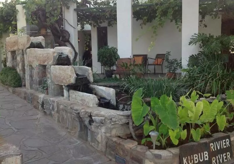 هتل Stampriet Historical Guesthouse