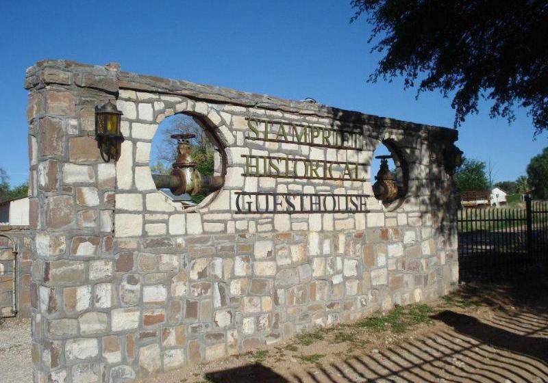 هتل Stampriet Historical Guesthouse