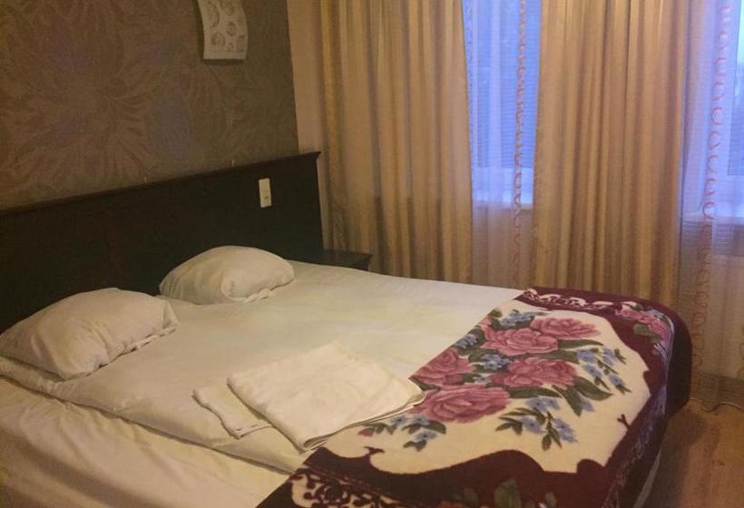 هتل Bed And Breakfast Taurage Center