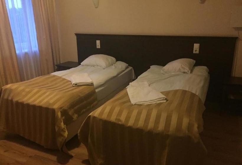 هتل Bed And Breakfast Taurage Center