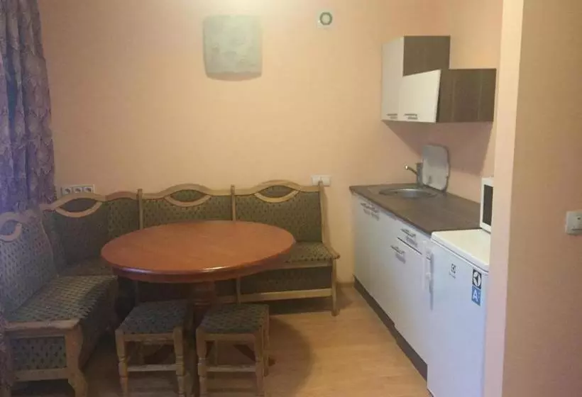 هتل Bed And Breakfast Taurage Center