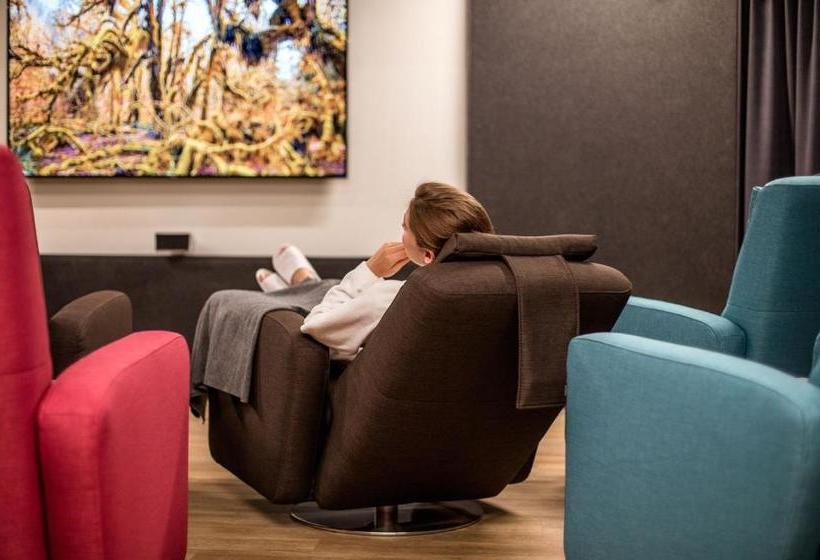 هتل Upa Medical Spa