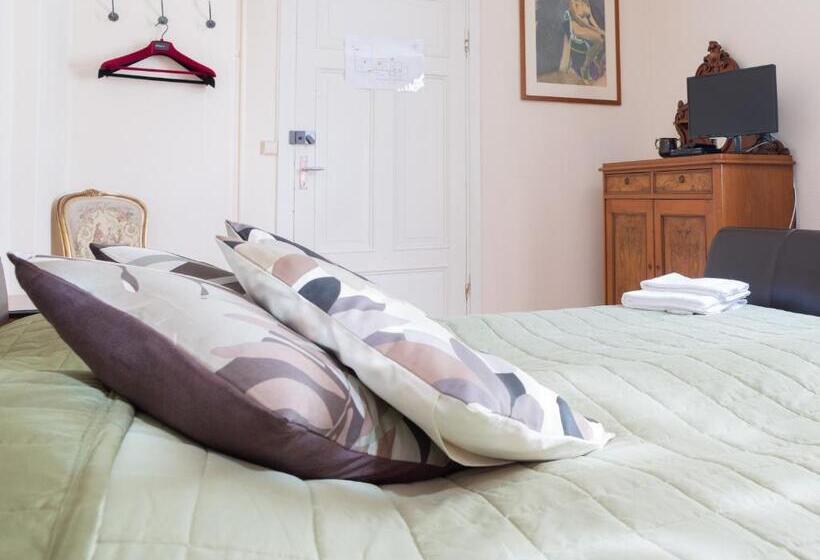 בית מלון כפרי Varmland