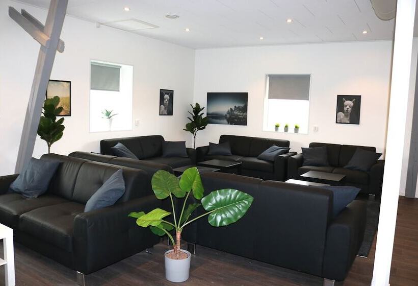 Kärraton Vandrarhem   Hostel