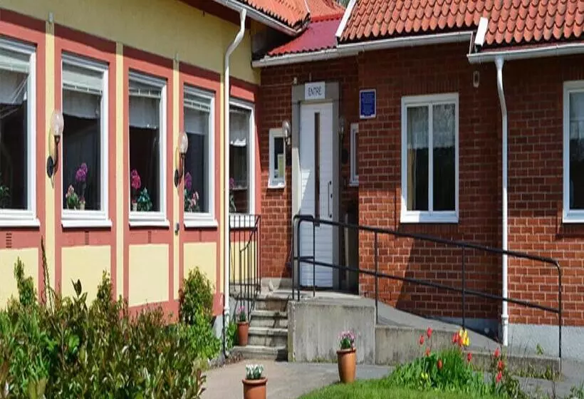 Lyckåhem Lågprishotell Och Vandrarhem