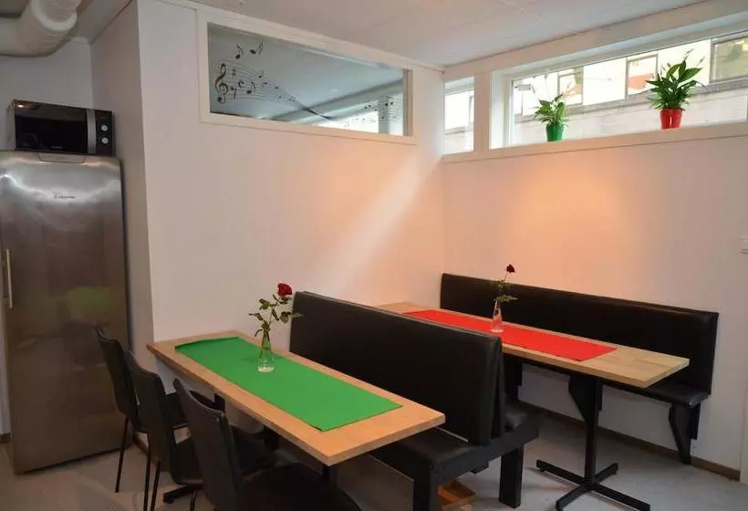 هاستل Bergen Budget Apart