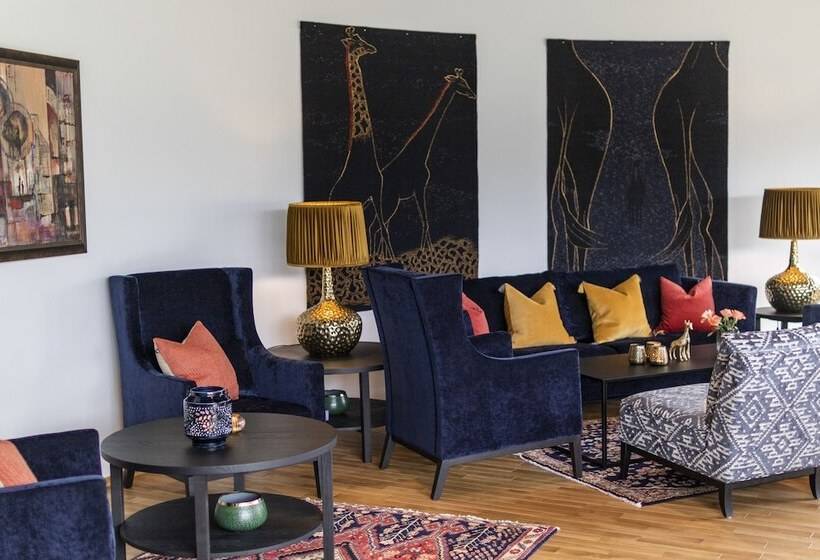 Valldal Fjordhotell   By Classic Norway Hotels