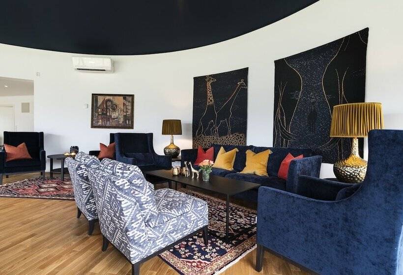 Valldal Fjordhotell   By Classic Norway Hotels