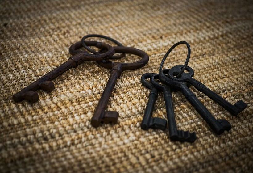 הוסטל L Gamla Fängelset