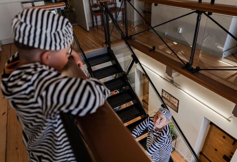 הוסטל L Gamla Fängelset