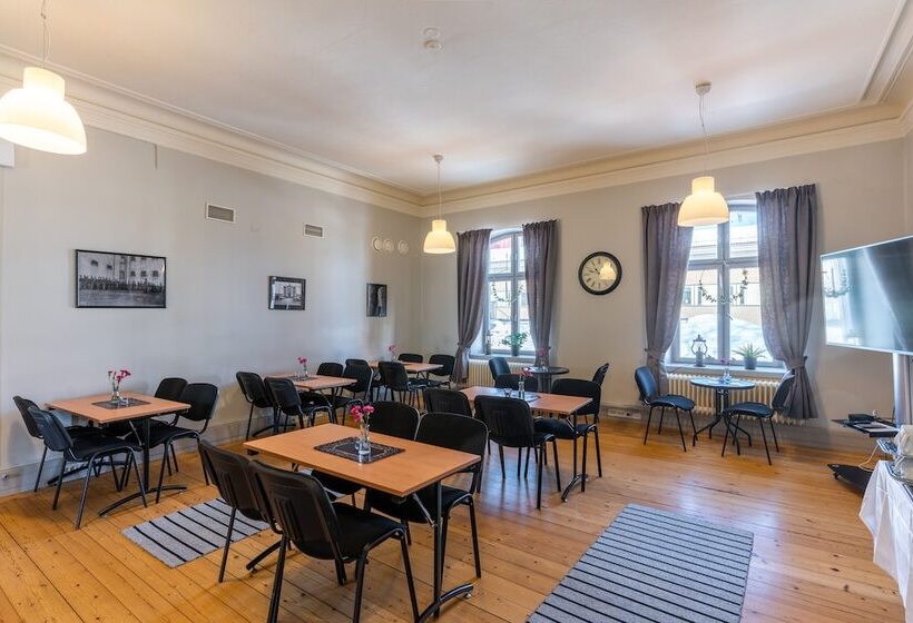 הוסטל L Gamla Fängelset