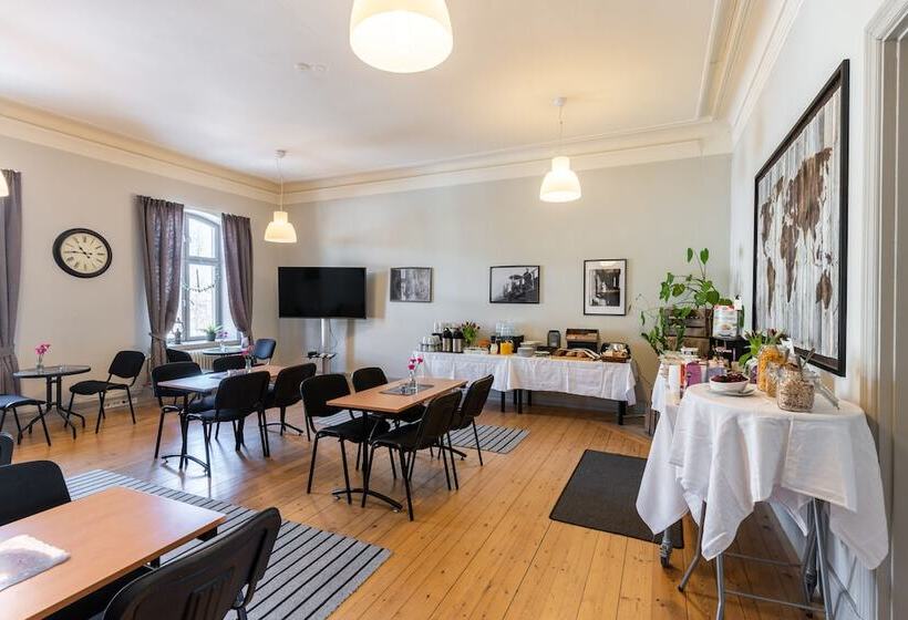 הוסטל L Gamla Fängelset