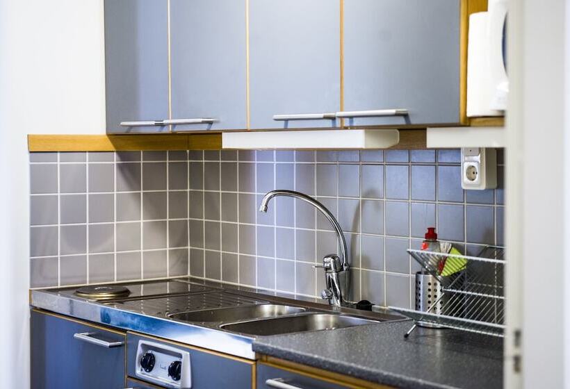 הוסטל L Gamla Fängelset