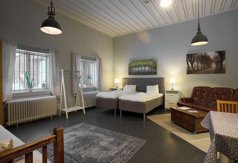 הוסטל L Gamla Fängelset