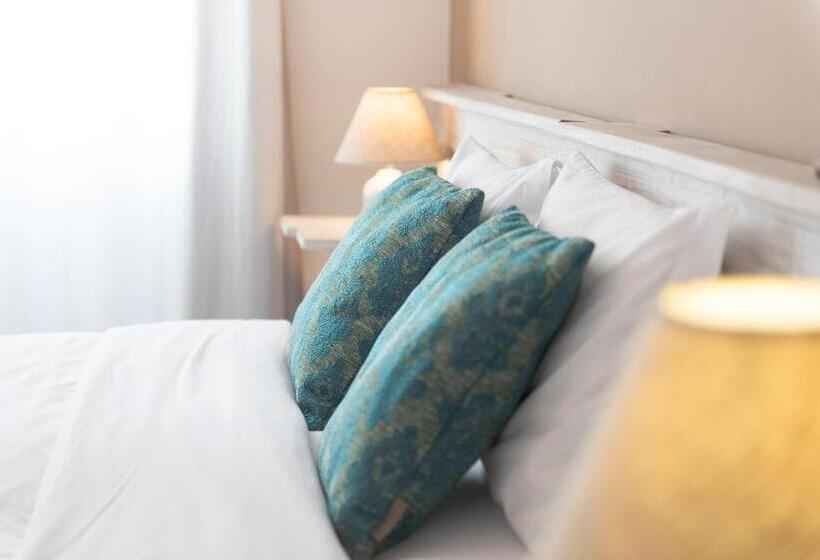 فندق صغير Laneez Ericeira Surf House