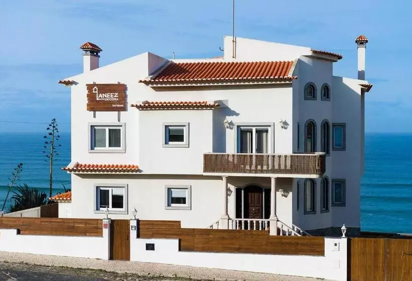 ユースホステル Laneez Ericeira Surf House
