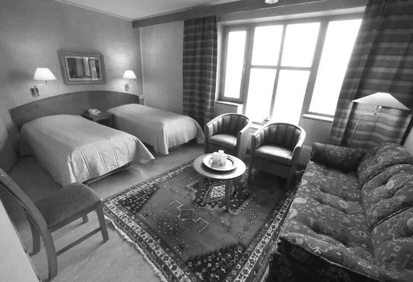 ユースホステル Saxnäsgården Hotell & Konferens