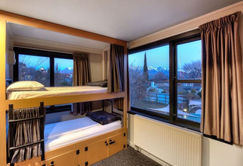 הוסטל The Black Sheep Backpackers