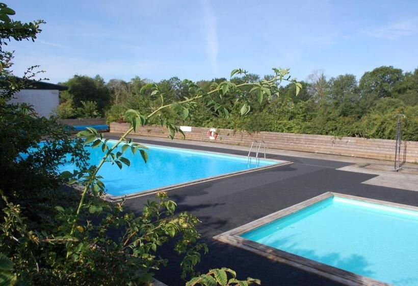 Allégården Kastlösa Hotell