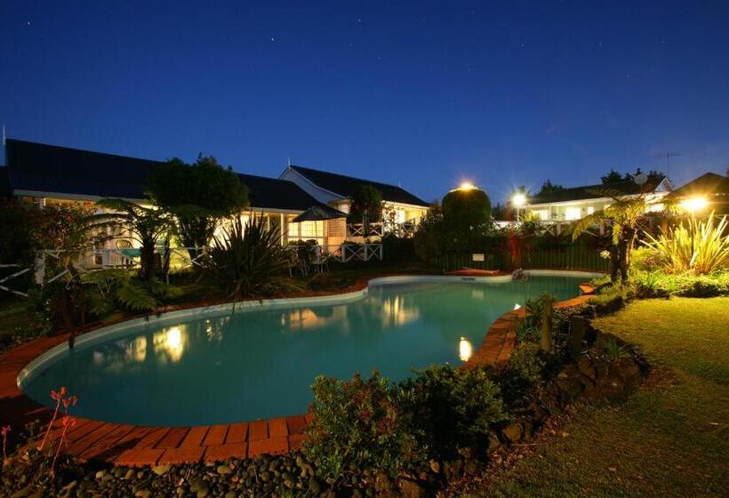 Ash Grove Boutique Motel