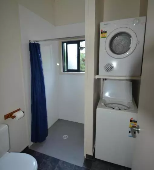 Bay Road Motels