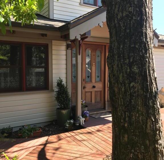 Baywick Inn Bed & Breakfast