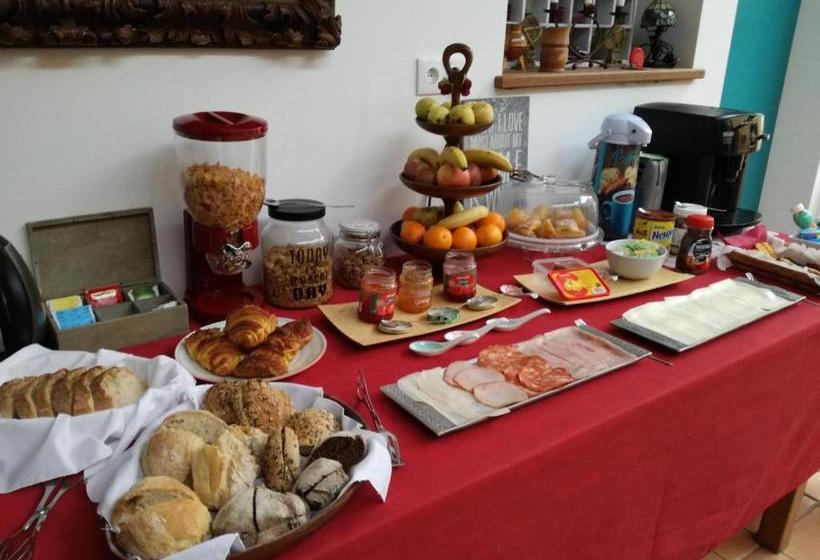 مبيت وإفطار Guest House Villa Dos Poetas