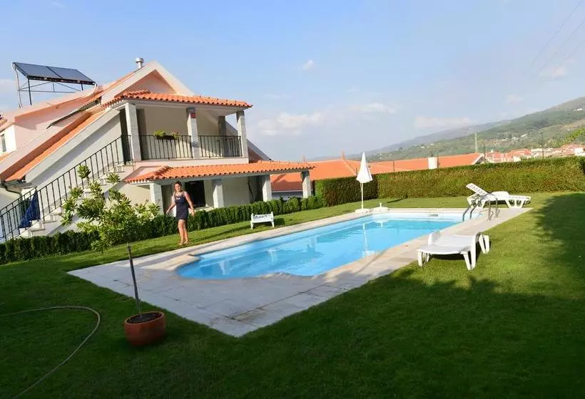 Aamiaismajoitus (B&B) Terra Mista Alojamento Local