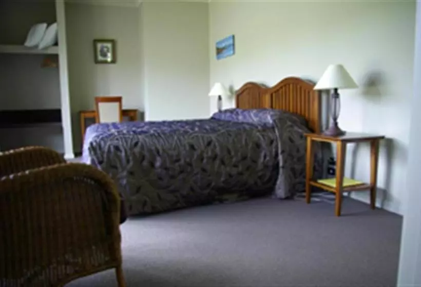Aamiaismajoitus (B&B) Tui Lodge