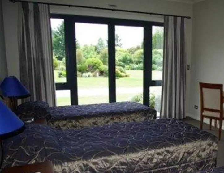 Aamiaismajoitus (B&B) Tui Lodge